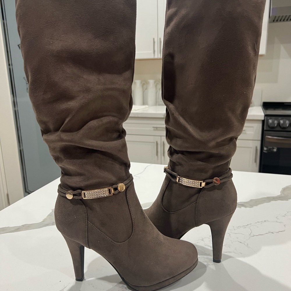 Dream Pairs Chocolate Brown Footwear